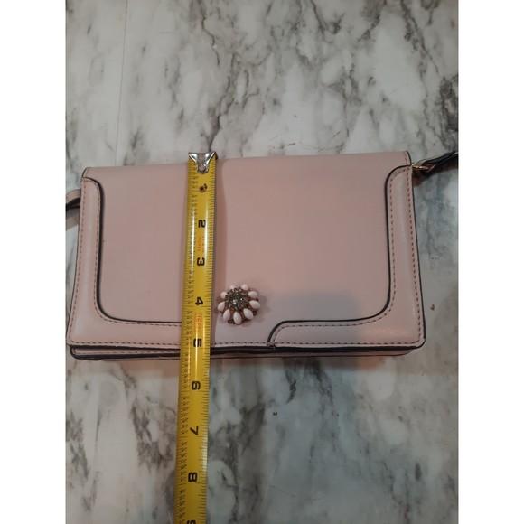 London Fog Cross Body Clutch - Picture 7 of 8